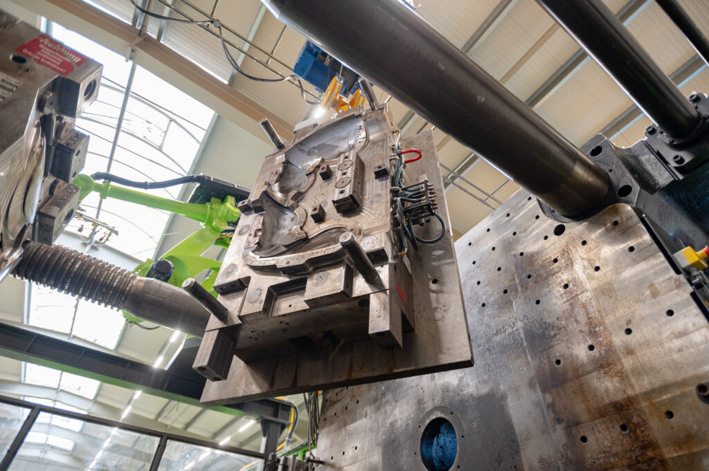 F_MAYER_GMBH_CP_041224_500